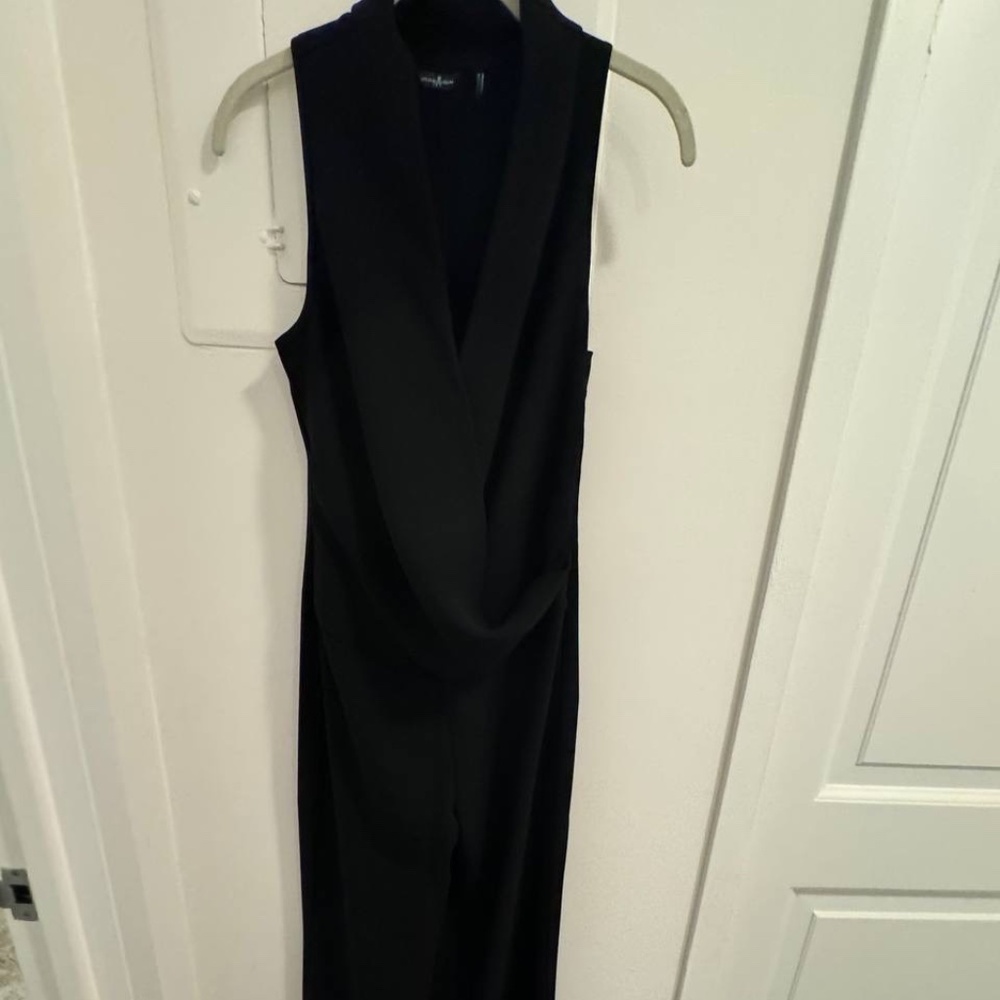 Jumpsuit.Timeless Elegance Meets Modern Chic – Black Sleeveless Jumpsuit